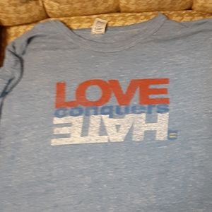 HRC love tshirt
